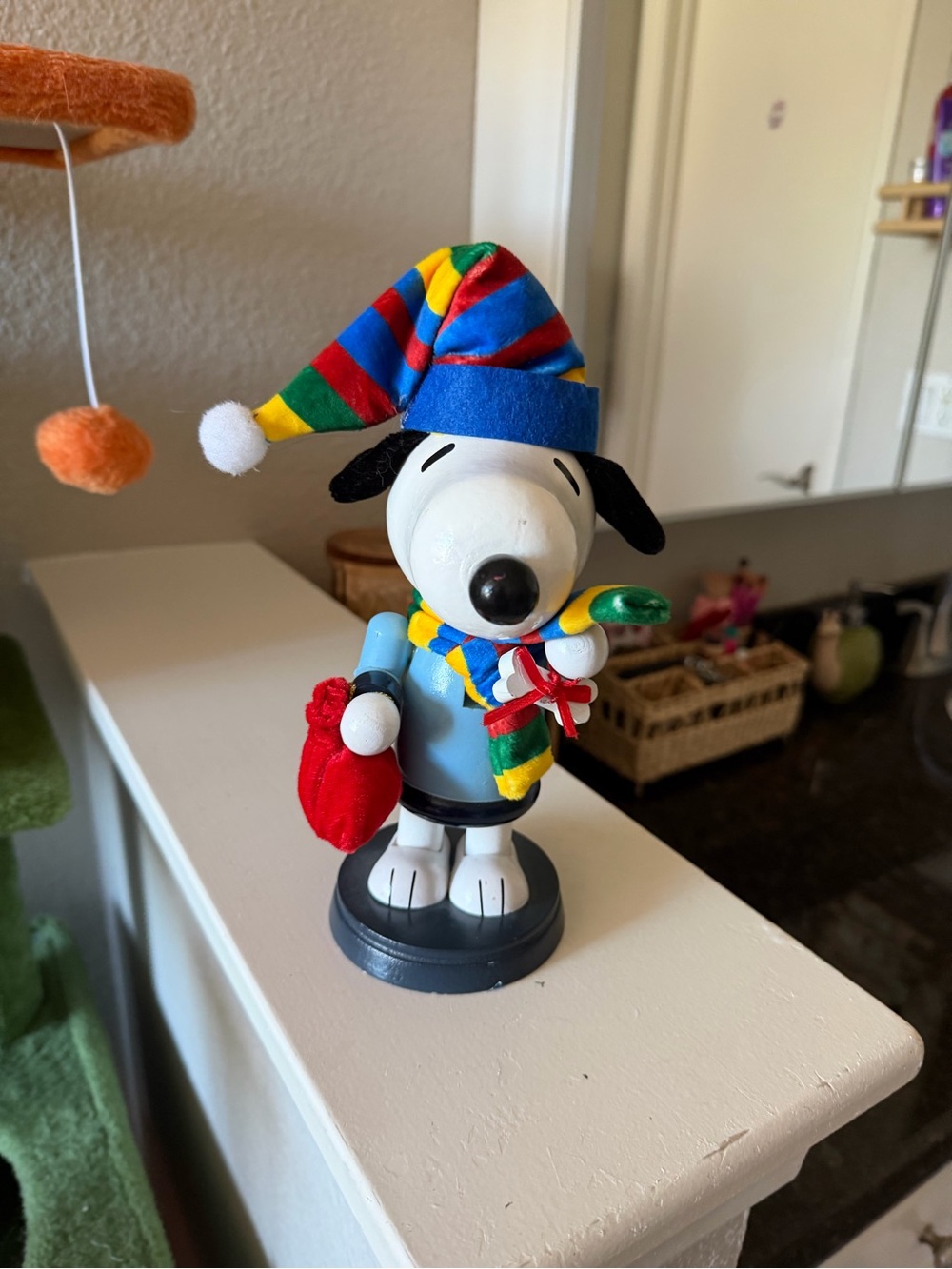 Peanuts Snoopy Christmas Holiday 9 Inch Nutcracker